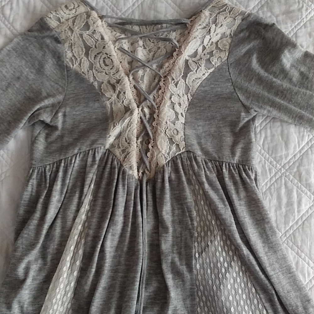 NHIM blouse - Picture 2 of 2